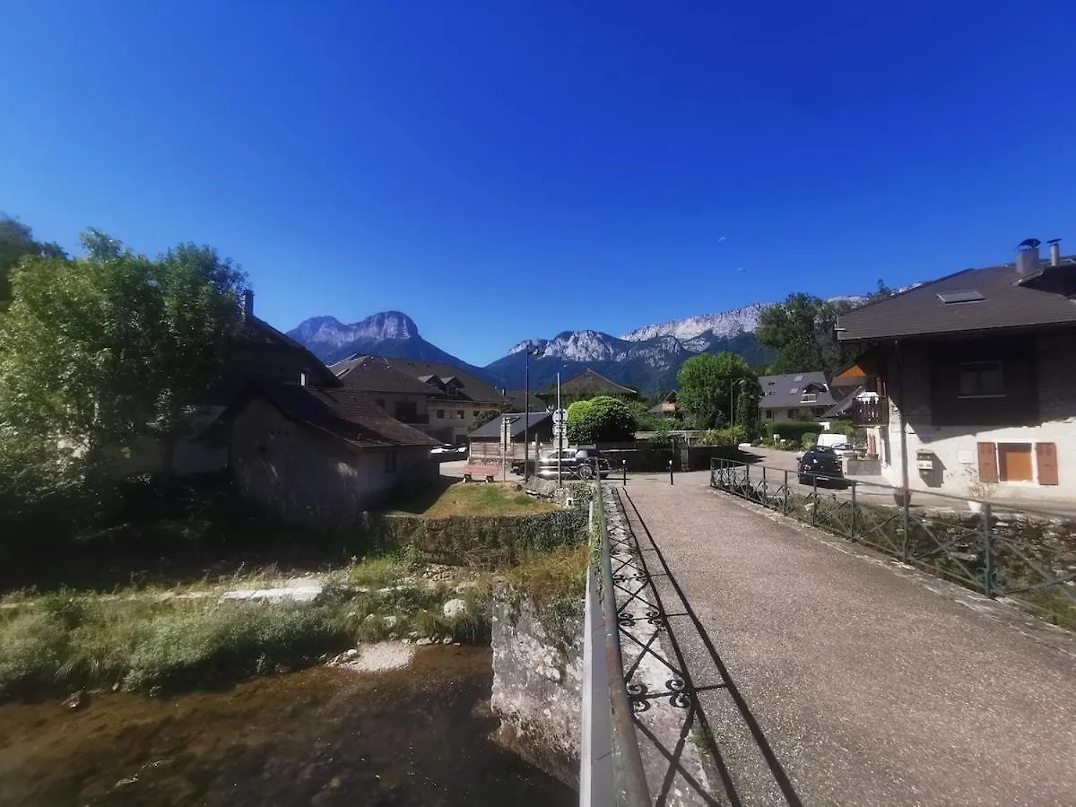 Studio Verthier Doussard 0*,  France